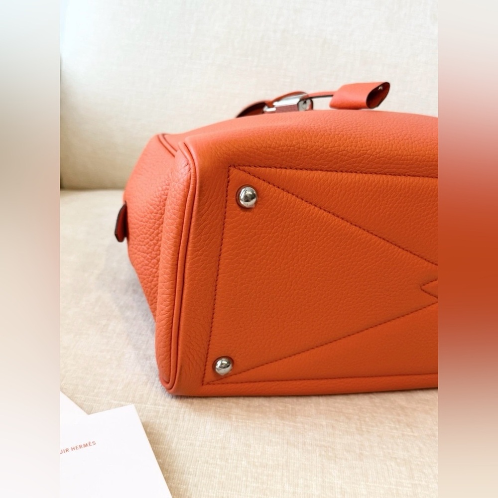 HERMES Victoria 35 Bag Clemence Leather Orange Poppy Palladium Hardware - Picture 9 of 16